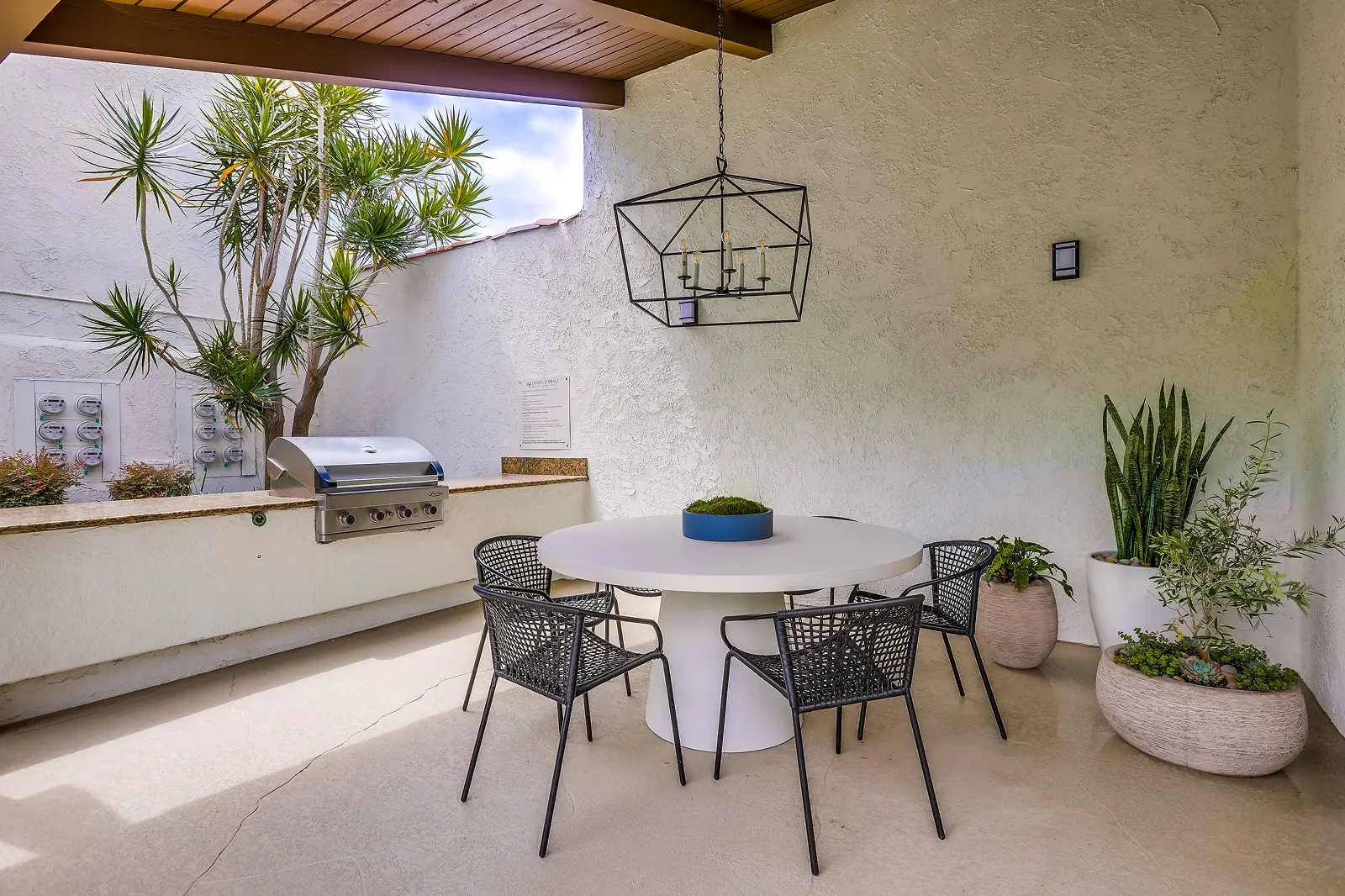Gallery of model units and common areas at VIVA Apartment Homes, Anaheim, CA.